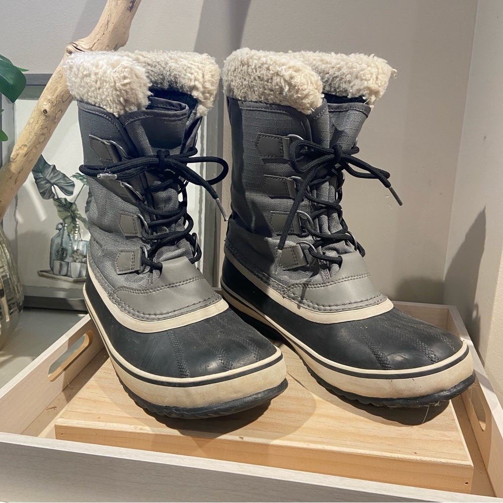 Sorel Women’s Carnival Boots